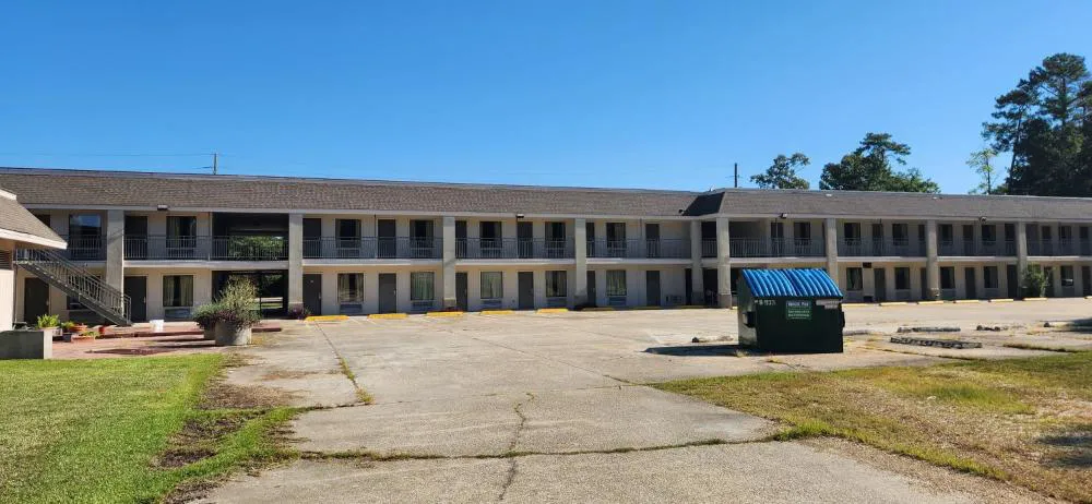 Travelers Rest Motel hotel hero