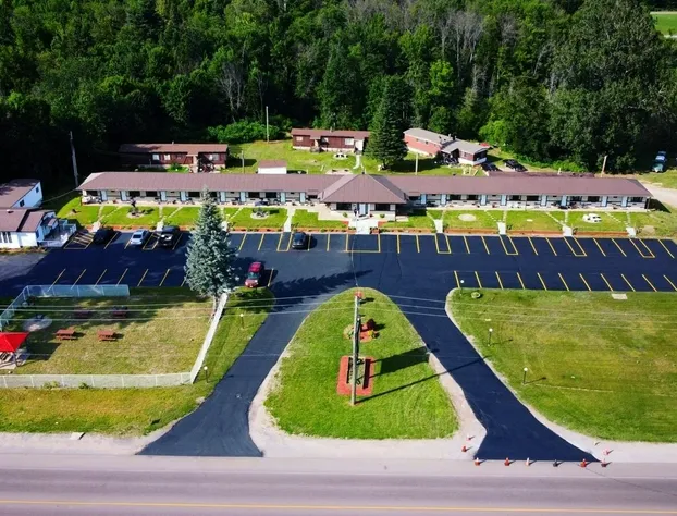 Champlain Motor Inn hotel detail image 4