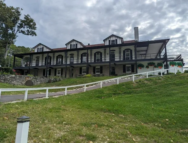 Riverboat Inn and Suites hotel detail image 3