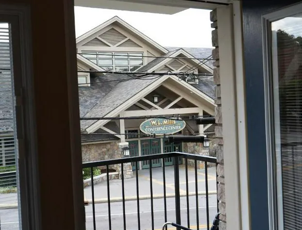 The Gillette hotel detail image 2