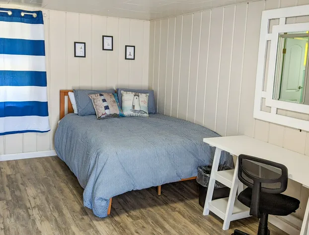 Whitehall Cottages hotel detail image 1