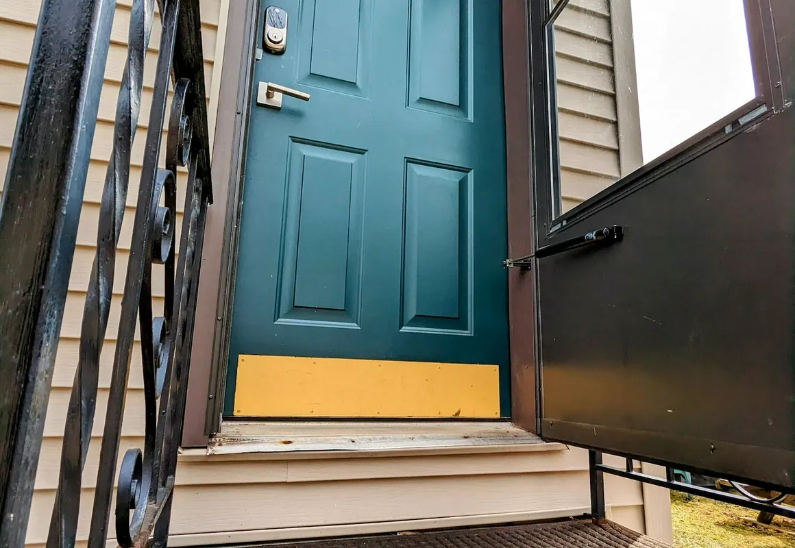 Riverside Motel hotel hero