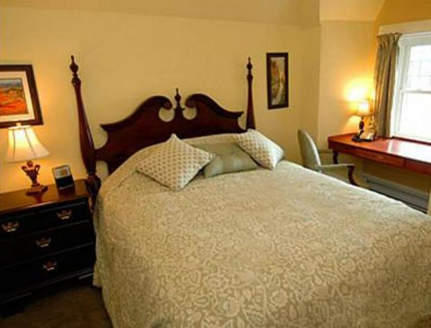 Clocktower Inn hotel detail image 4