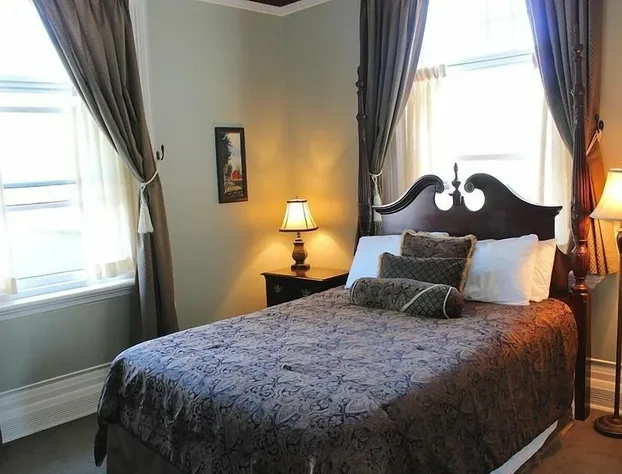 Clocktower Inn hotel detail image 2