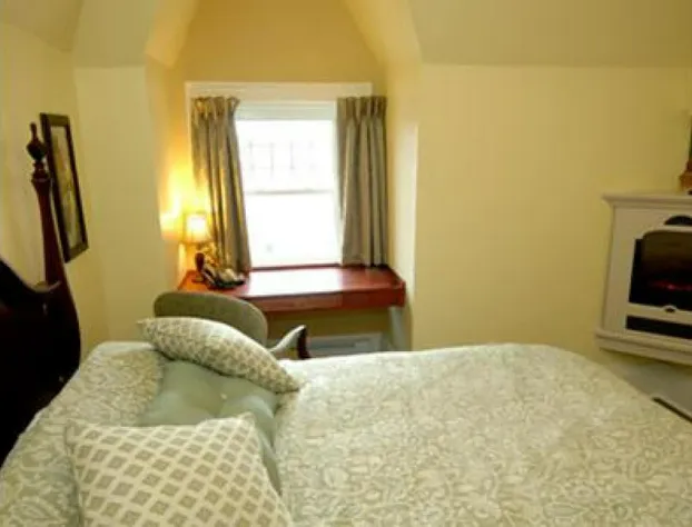 Clocktower Inn hotel detail image 4