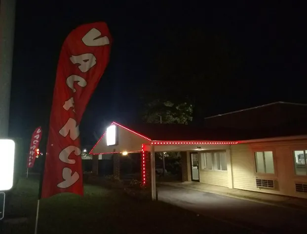 Red Crown Inn hotel detail image 1