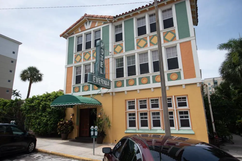 Hotel Evernia hotel hero