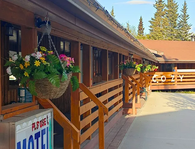 Cozy Corner Motel & Restaurant hotel detail image 4