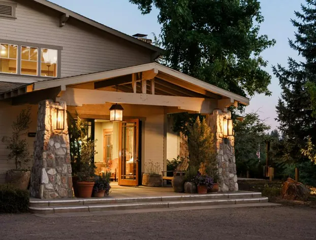 Orchard Hill hotel detail image 1