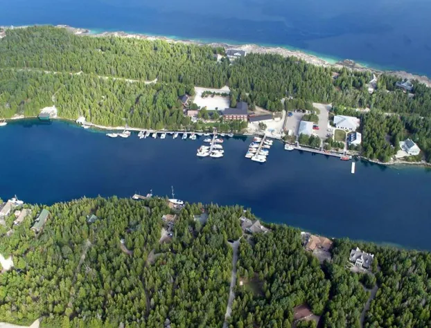 Big Tub Resort & Marina hotel detail image 3