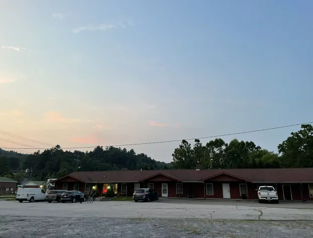 Pine Valley Motel hotel detail image 1