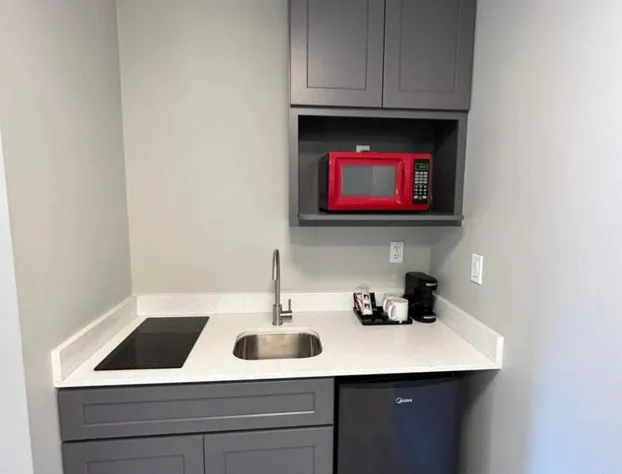 Hillside Inn hotel detail image 3