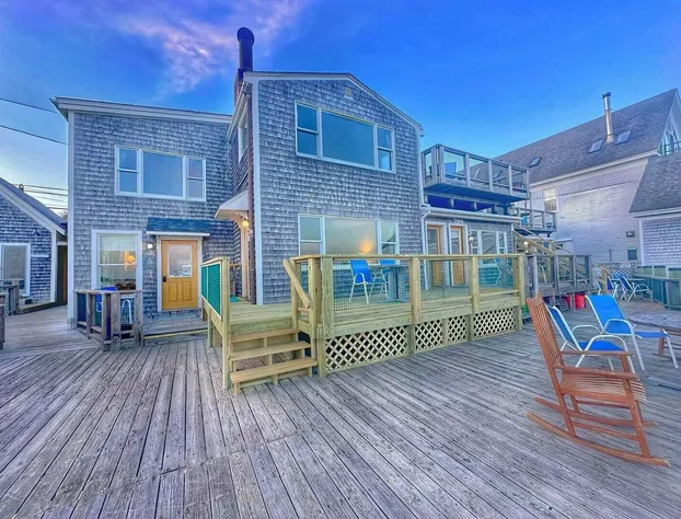 Inn on the Harbor hotel detail image 4