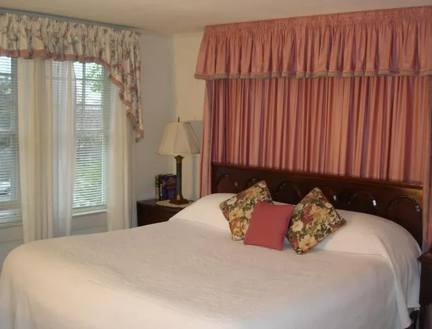 Channel Bass Inn and Restaurant hotel detail image 3