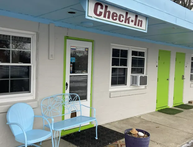 Yellow Springs Motel hotel detail image 1