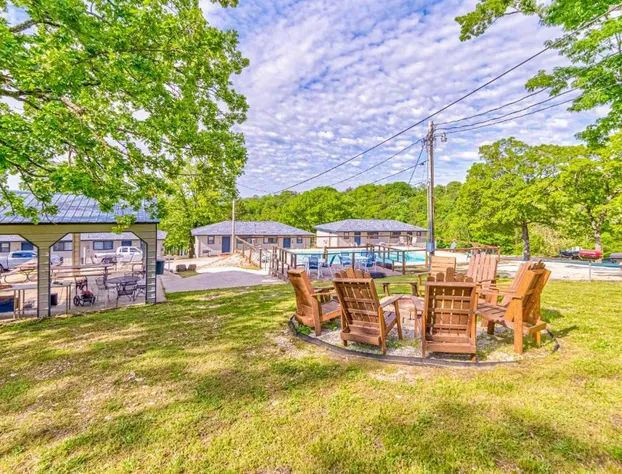 Harper Valley Resort - Kimberling City MO hotel detail image 1