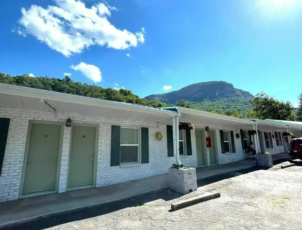 Geneva Hotel & Tiki Bar hotel detail image 3