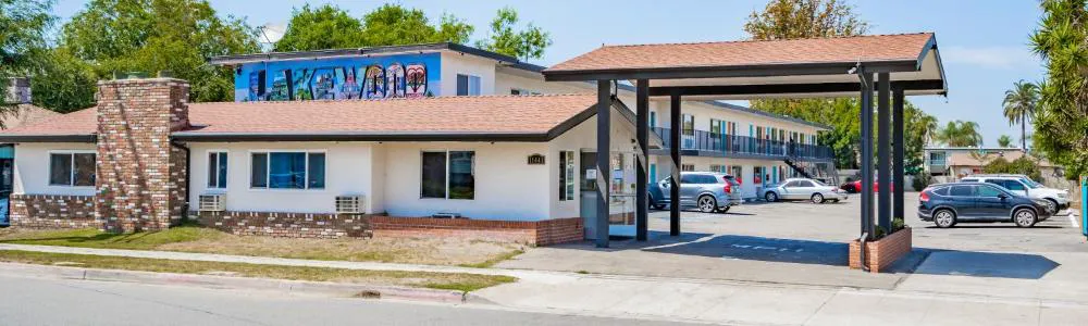 Tradewinds Motel hotel hero