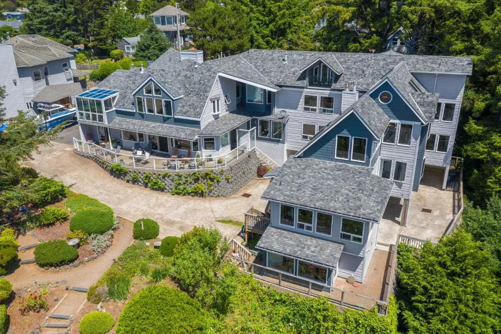 Ocean House hotel hero