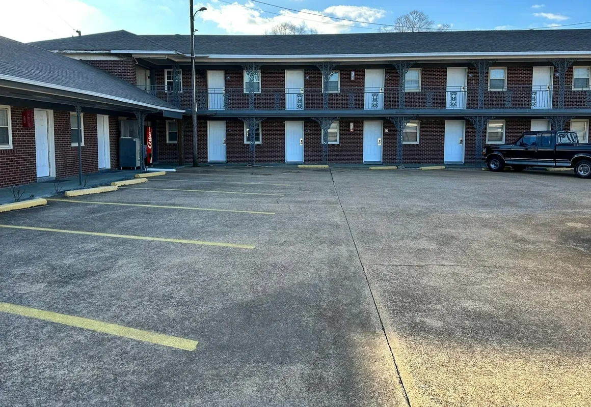 Regency Inn hotel hero