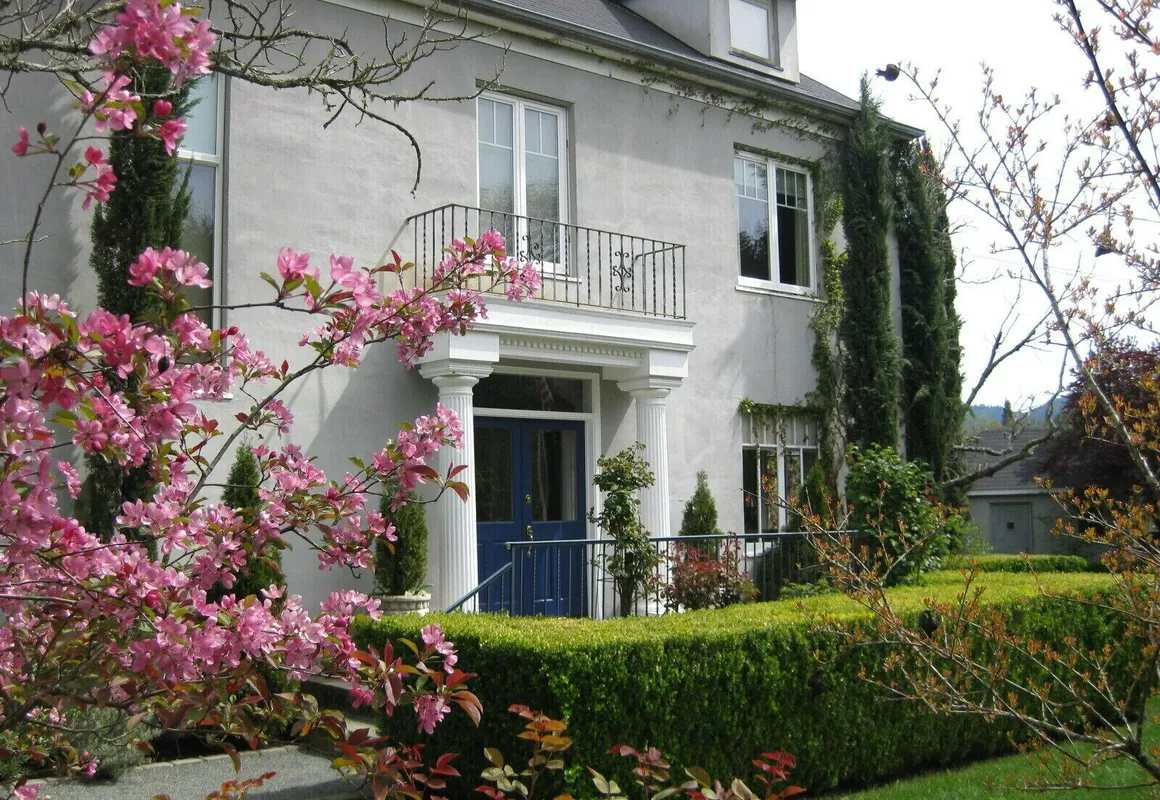 Chateau De Vie hotel hero