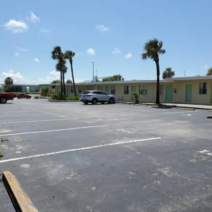 South Shores Motel hotel detail image 1