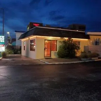 South Shores Motel hotel detail image 2