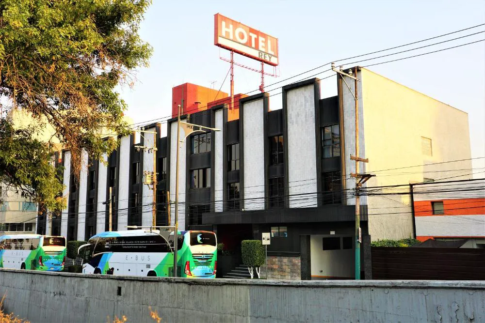 Hotel Del Rey hotel hero