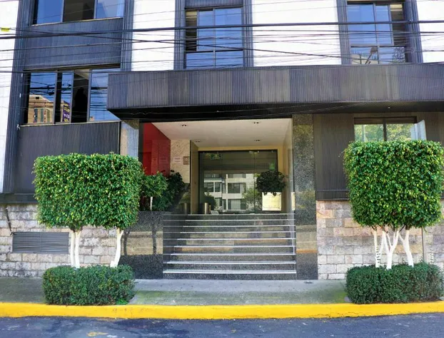 Hotel Del Rey hotel detail image 3