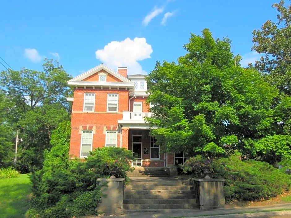 Maple Terrace Inn hotel hero