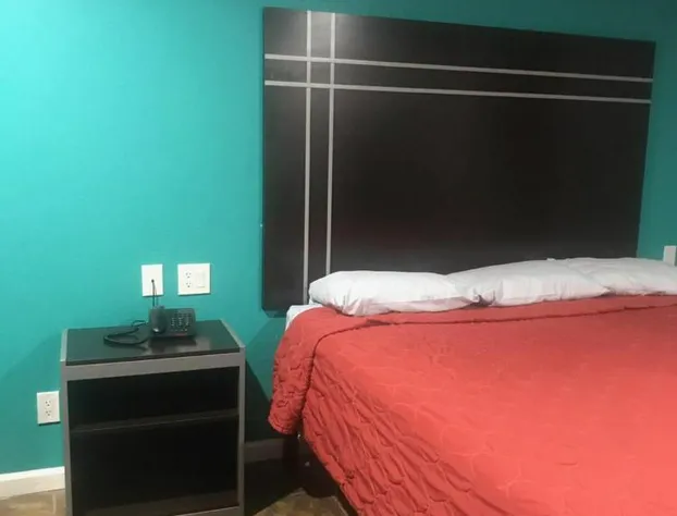 Red Crown Inn hotel detail image 3