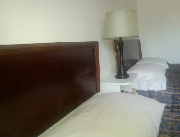 Country Squire Motor Inn hotel detail image 4