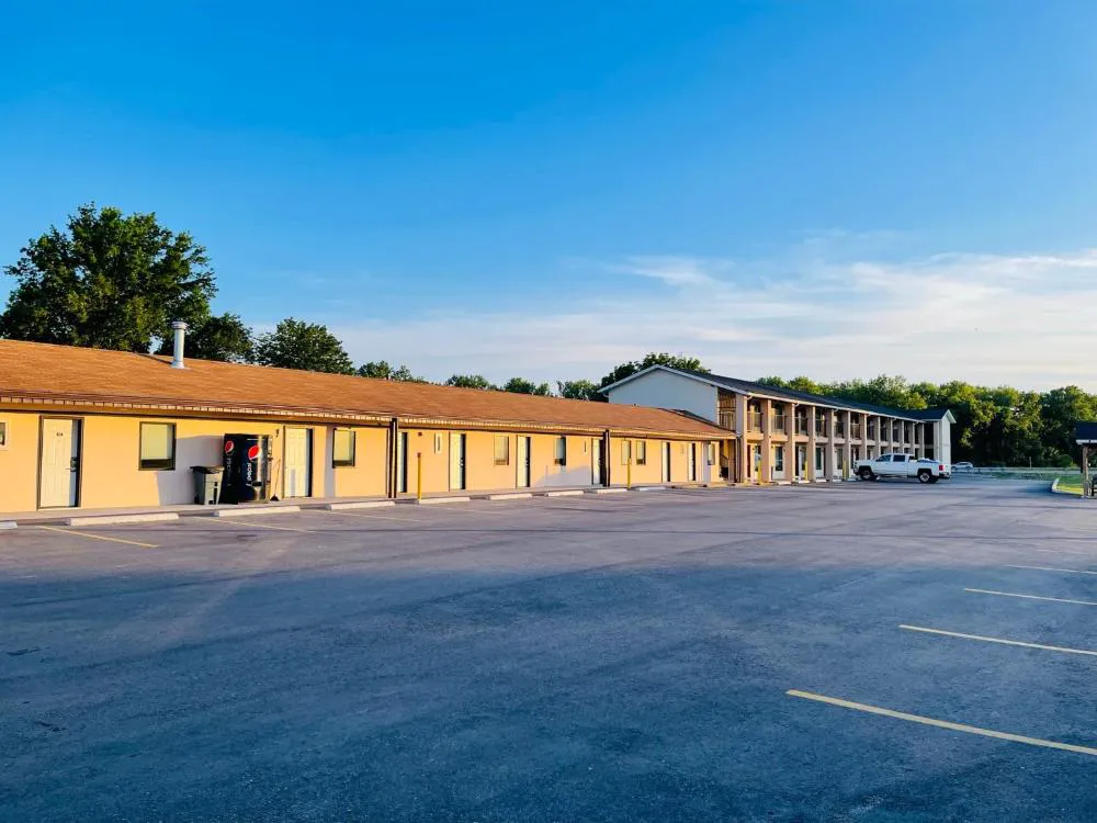 Bel Air Motel hotel hero