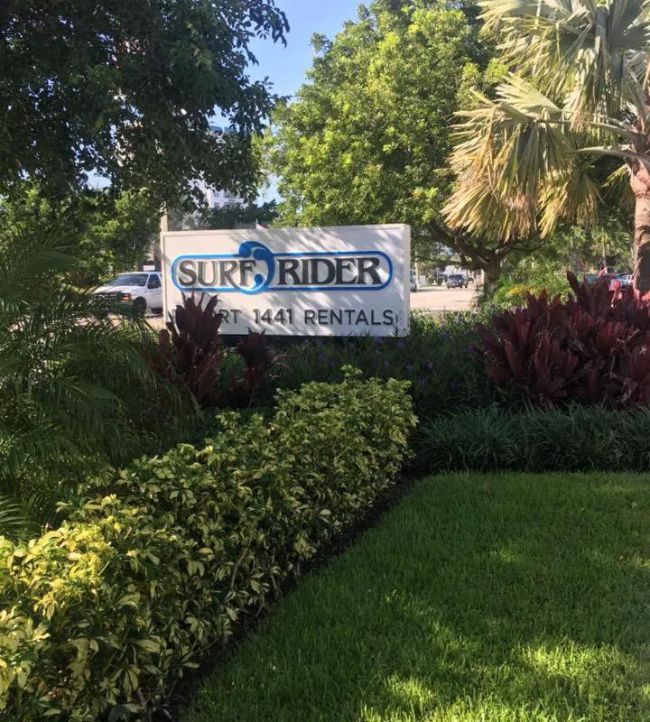 Surf Rider Resort hotel hero