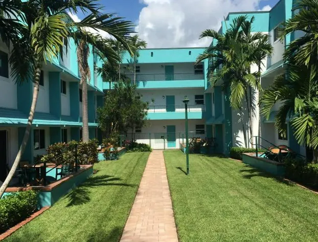 Surf Rider Resort hotel detail image 1