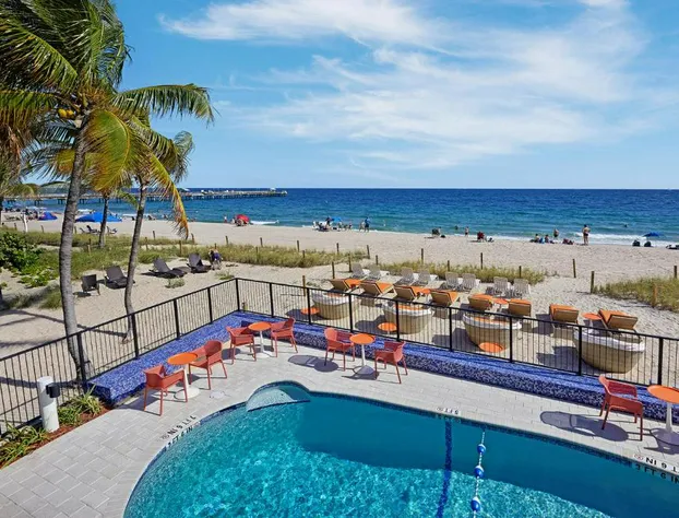 Ocean Treasure Beachside Suites hotel detail image 3