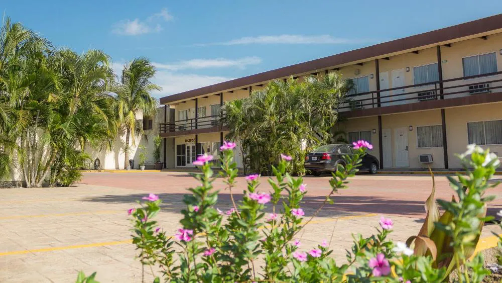 BONITTO INN® Altamira Zona Industrial hotel hero