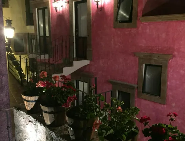 El Mesón del Quijote hotel detail image 2