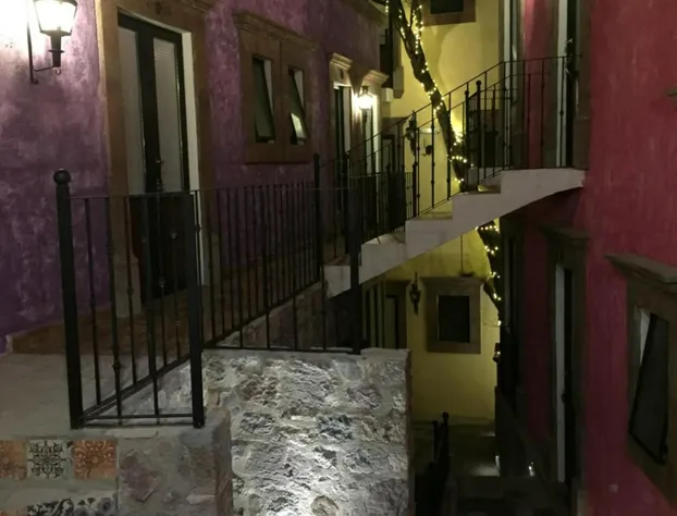 El Mesón del Quijote hotel detail image 3