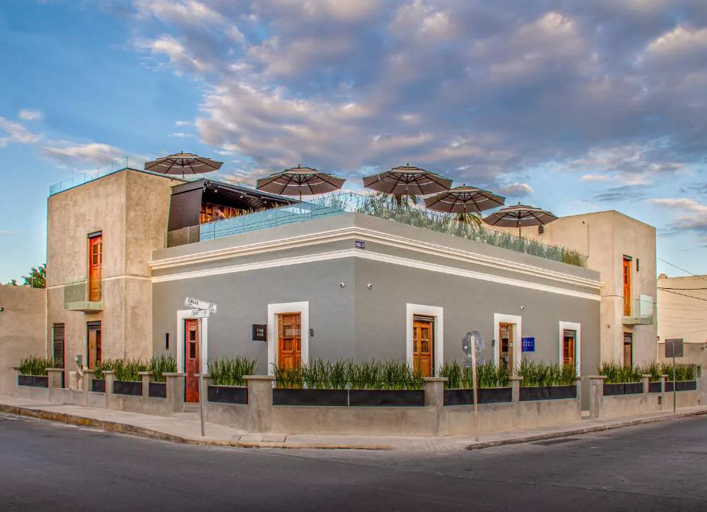 Diez Diez Collection hotel hero