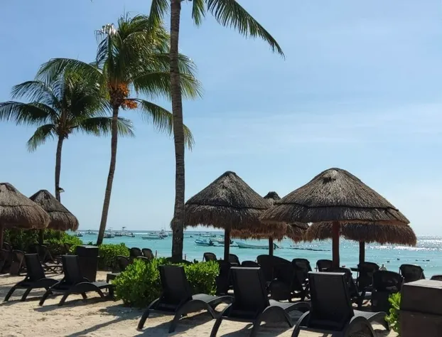 Elements Garden House 11 2 Bedroom Condo by RedAwning hotel detail image 1