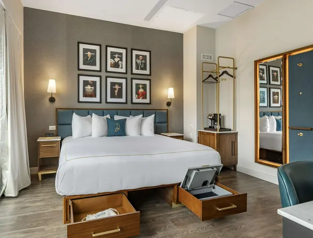 The Draper New York, Tapestry Collection by Hilton hotel detail image 4