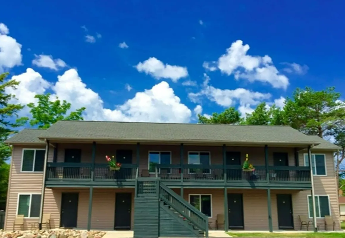 Blue Spruce Motel hotel hero