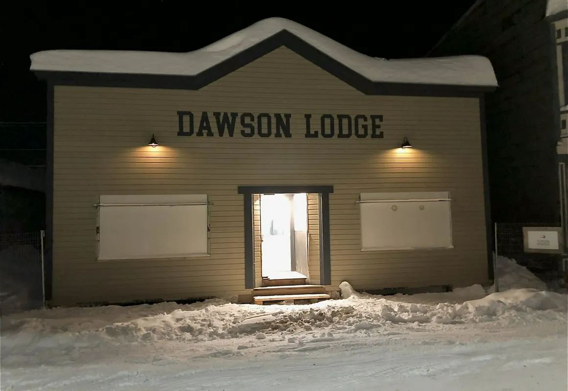 Dawson Lodge hotel hero