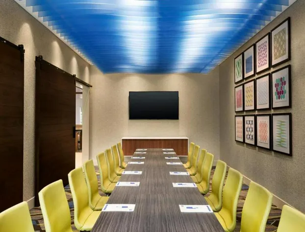 Holiday Inn Express & Suites Jacksonville Camp Lejeune Area by IHG hotel detail image 2