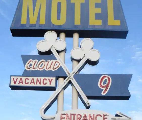 Cloud 9 Motel hotel detail image 2