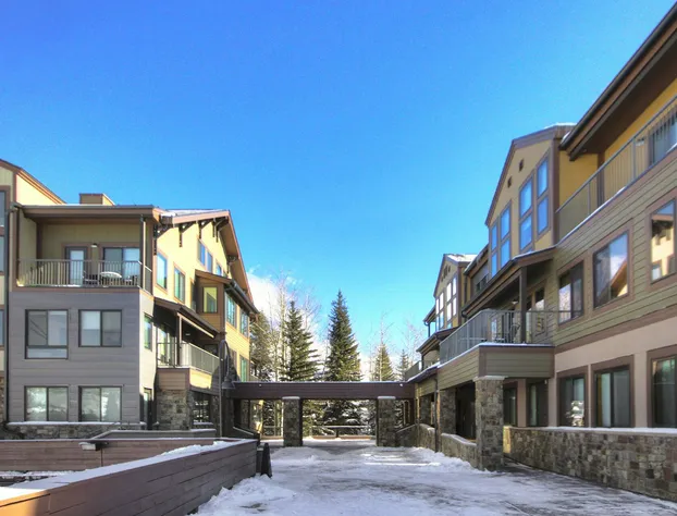 2759 Slopeside 1 Bedroom Condo by RedAwning hotel detail image 2