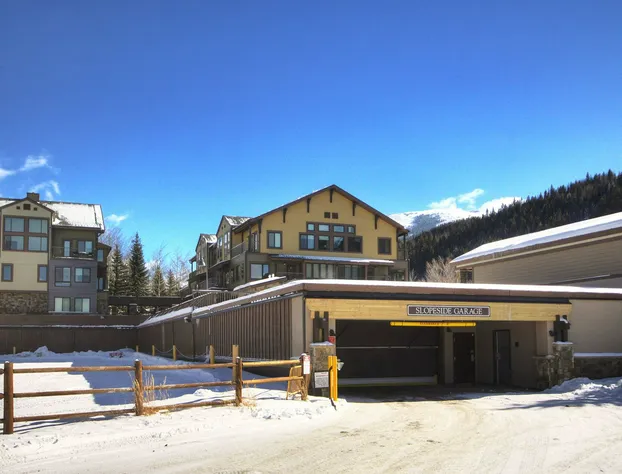 2796 Slopeside 2 Bedroom Condo by RedAwning hotel detail image 1