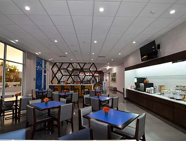 GLo Best Western Enid OK Downtown/Convention Center Hotel hotel detail image 4