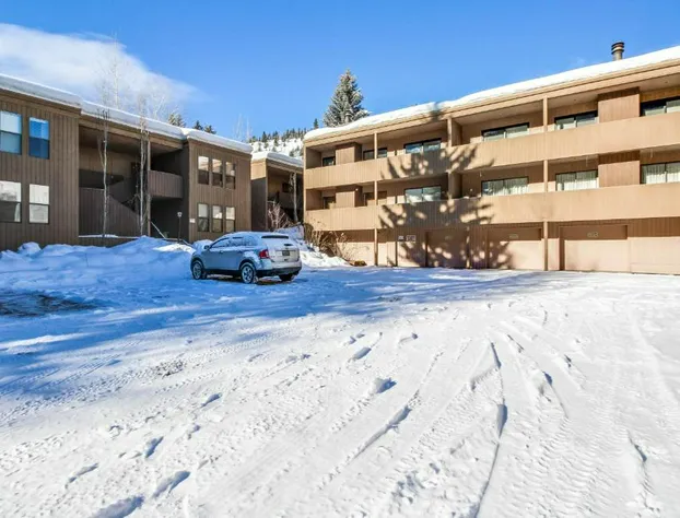 Sawtooth #34 hotel detail image 1